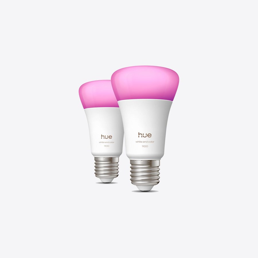 Zwei Philips Hue White and Color Lampen mit E27-Sockel